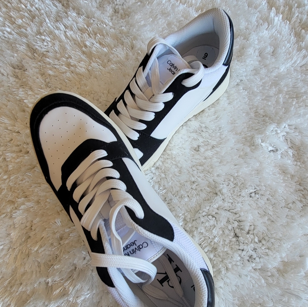 Calvin Klein Women Black and White Sneakers - Picture 7 of 10